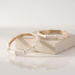 PULSERA FANTASIA DORADA RIGIDA ESMALTADA ART PUL103 IAO