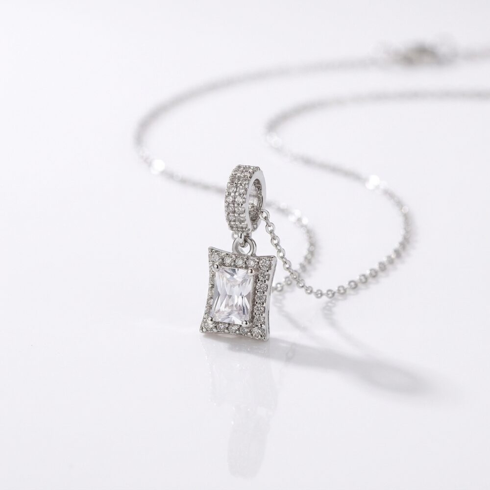 CADENA ACERO C/DIJE BRONCE CUADCBIC MICROPAVE BZACADI486 IAO